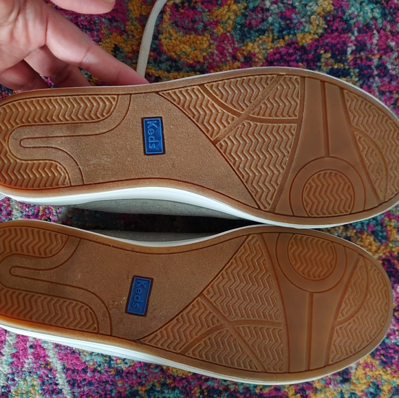 Brand new keds canvas sneakers, beige size 9W - Picture 2 of 6